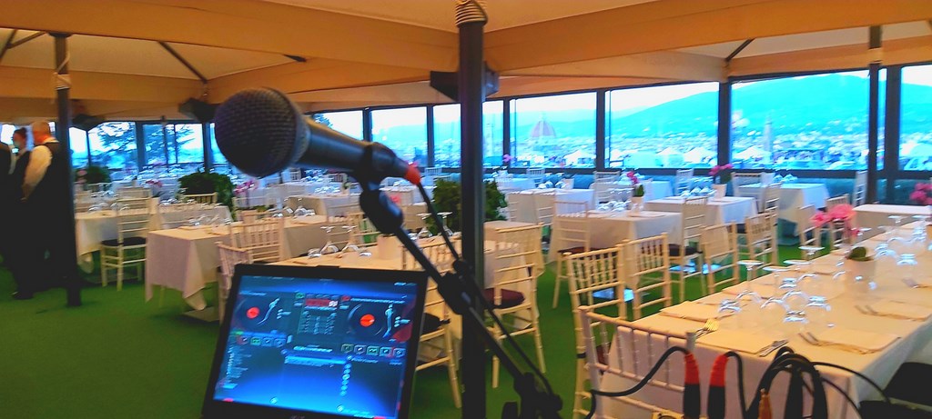 Musica per matrimonio,eventi,cerimonie,dj set , karaoke, Fulvio Vasarri www.fulviovasarri.com