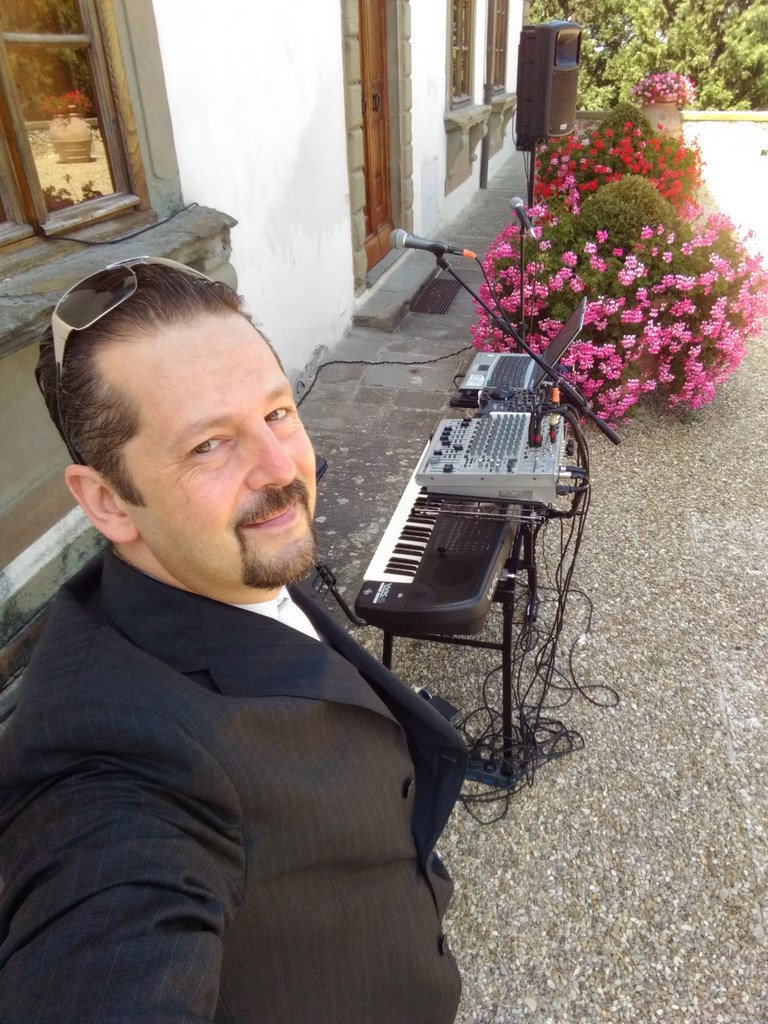 Musica per matrimonio,eventi,cerimonie,dj set , karaoke, Fulvio Vasarri www.fulviovasarri.com