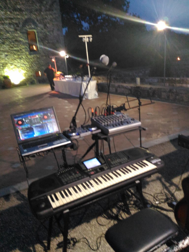 Musica per matrimonio,eventi,cerimonie,dj set , karaoke, Fulvio Vasarri www.fulviovasarri.com